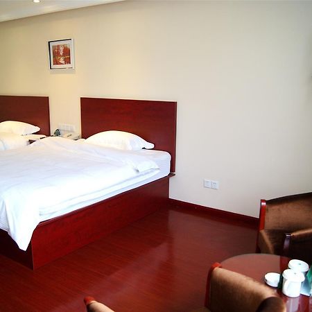 Greentree Inn Beijing Changping Shahe Metro Station Express Hotel Екстериор снимка