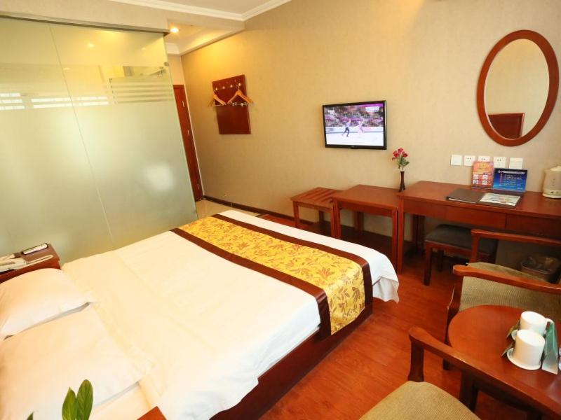 Greentree Inn Beijing Changping Shahe Metro Station Express Hotel Екстериор снимка