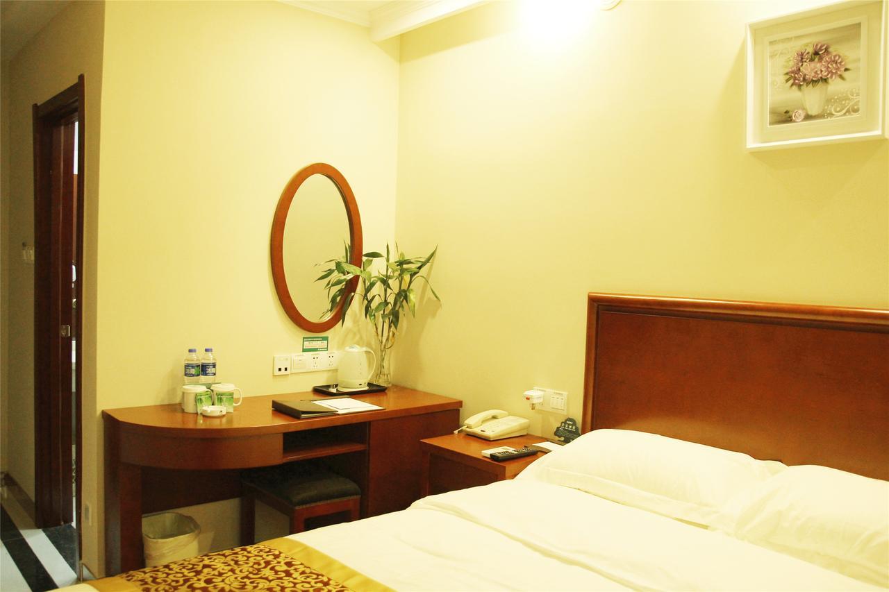 Greentree Inn Beijing Changping Shahe Metro Station Express Hotel Екстериор снимка