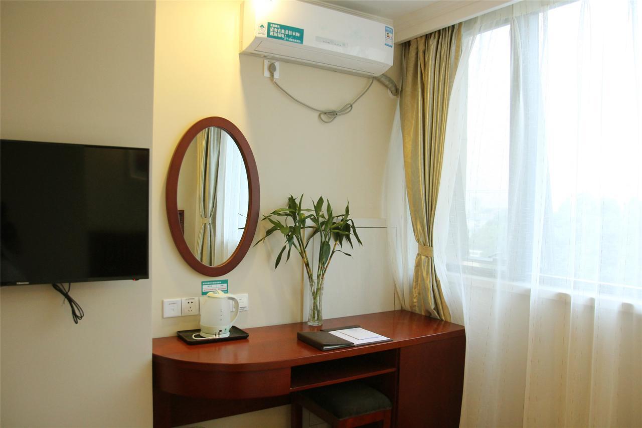 Greentree Inn Beijing Changping Shahe Metro Station Express Hotel Екстериор снимка